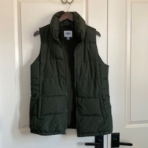 Old navy olive green vest; woman’s large tall